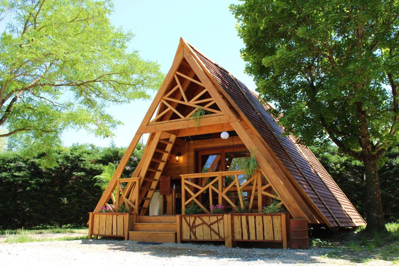 Habitat Createur - Hebergements Insolites Au Camping Municipal "Les Ecureuils" Recoubeau-Jansac Buitenkant foto
