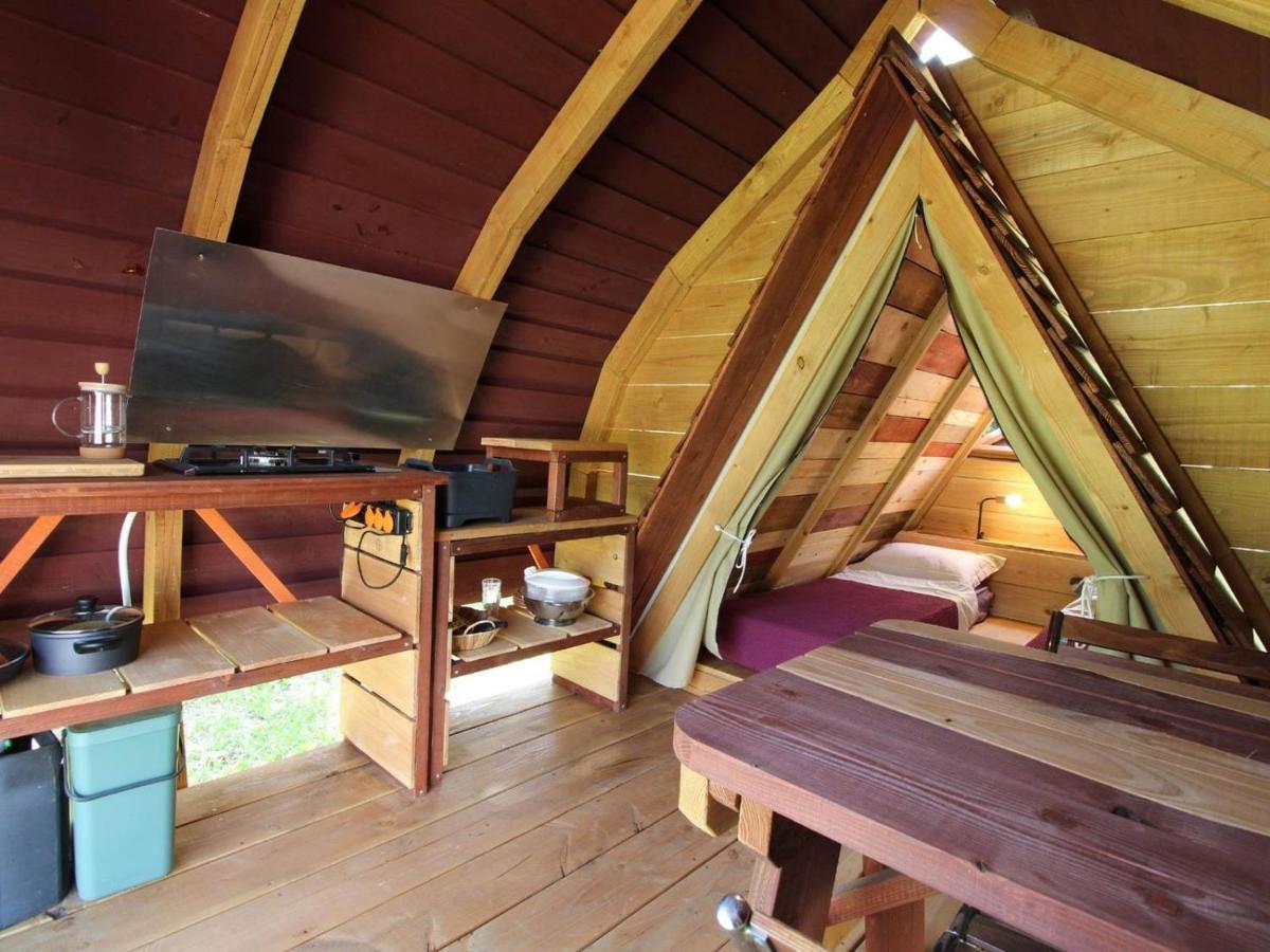 Habitat Createur - Hebergements Insolites Au Camping Municipal "Les Ecureuils" Recoubeau-Jansac Buitenkant foto