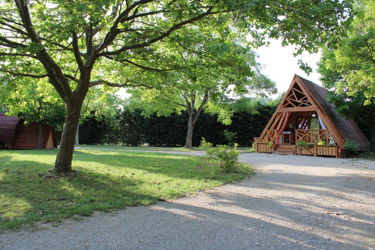Habitat Createur - Hebergements Insolites Au Camping Municipal "Les Ecureuils" Recoubeau-Jansac Buitenkant foto